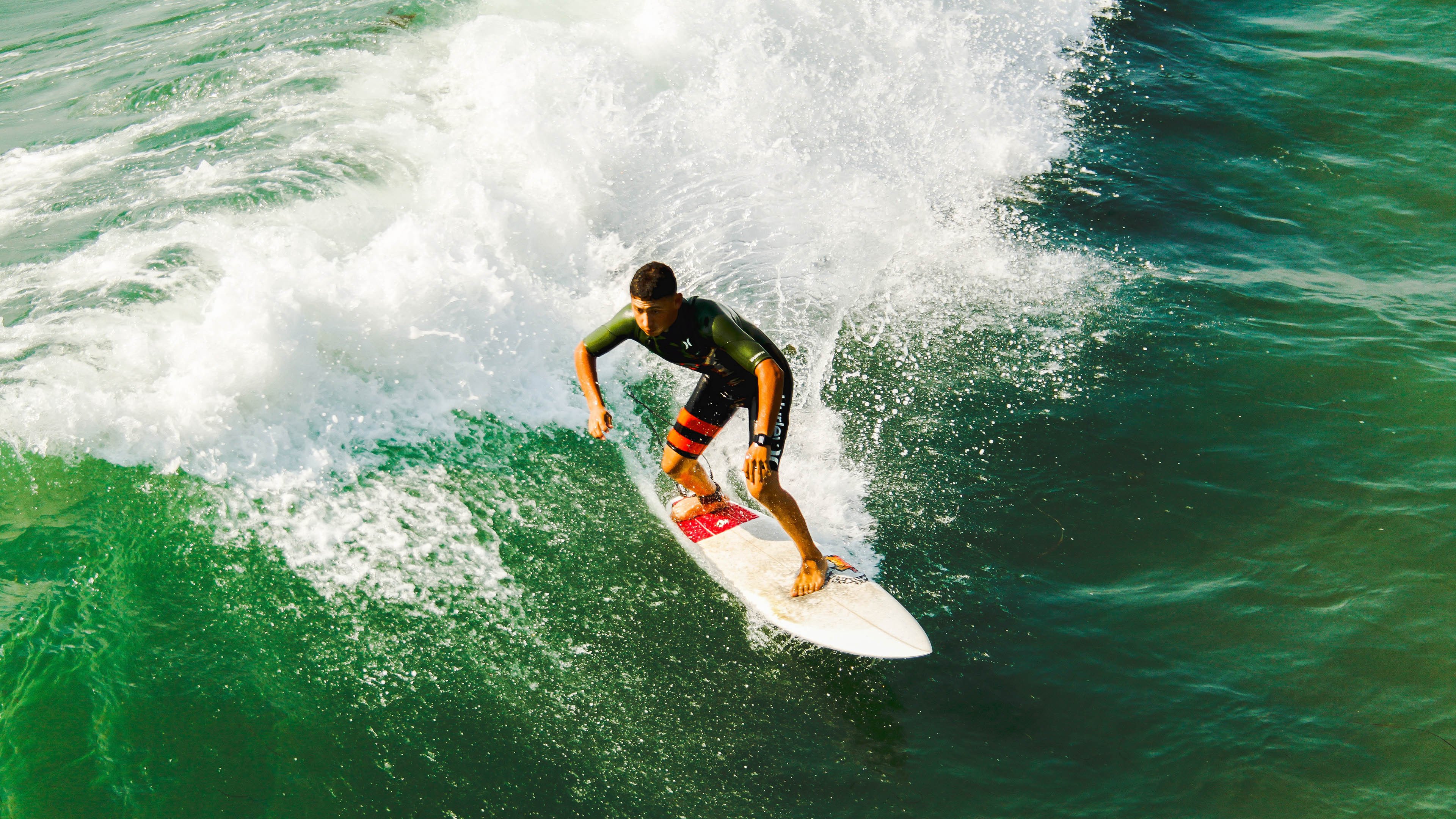 德甲青少年足球培训惠及更多年轻球员，德国足球青训营